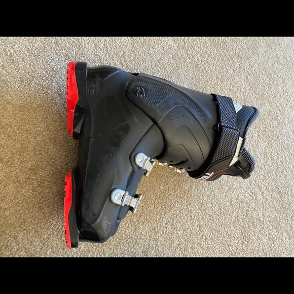 Volkl 2021 skis and 2021 technica ski boots - Picture 3 of 12